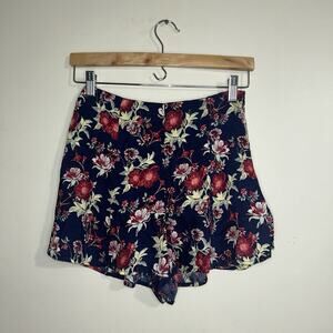DIVIDED By H&M Blue And Red Floral Women Shorts US Size 4